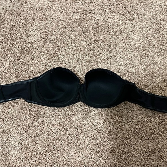 Enchanted Black Underwire Strapless Bra 40C Gently Used - Picture 2 of 8